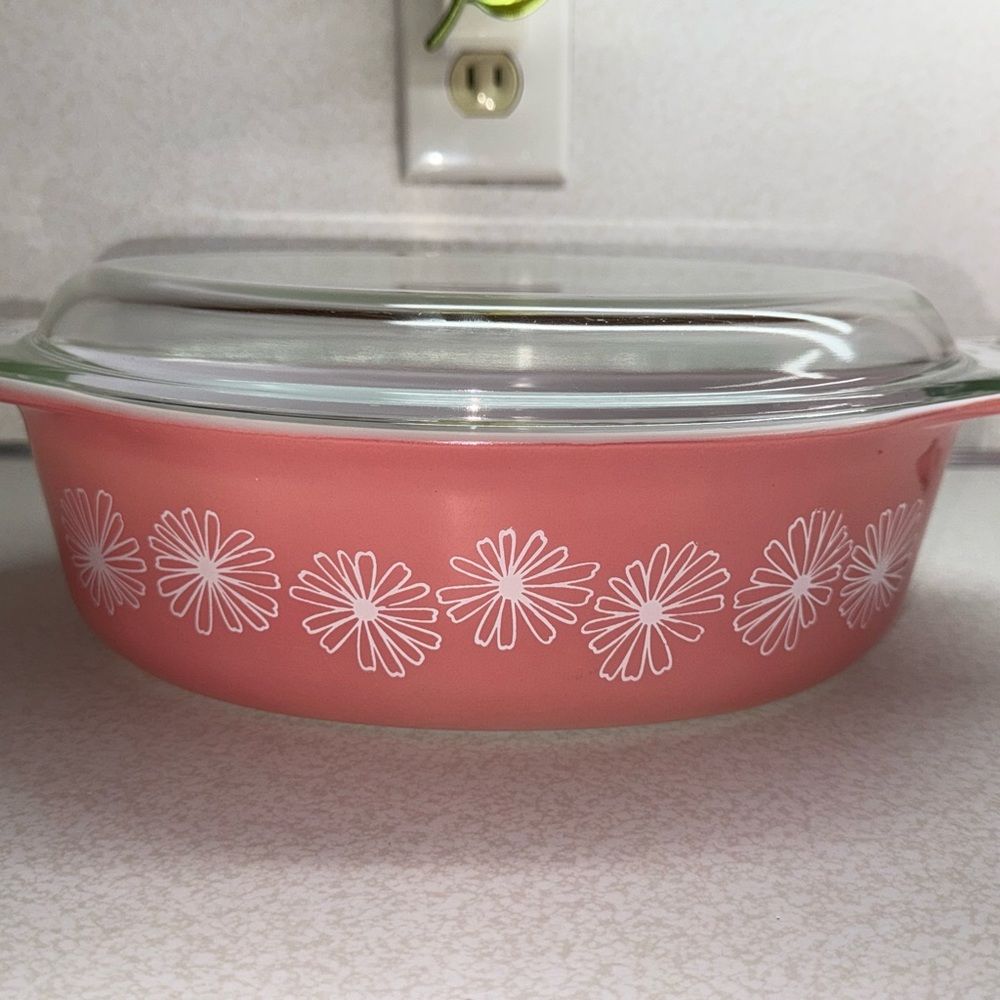 Rare Pyrex Pink Daisy 2.5 Qt Dish